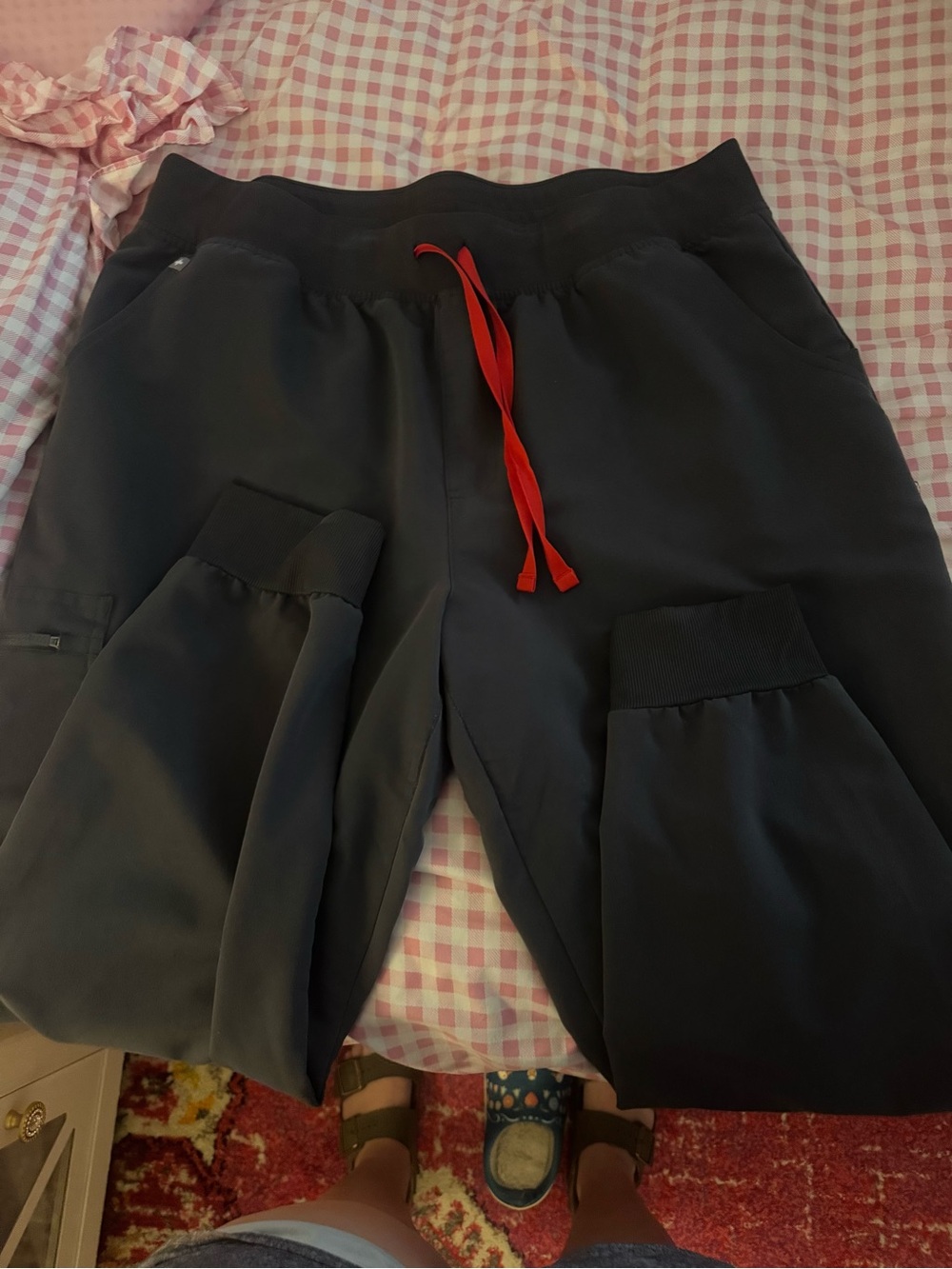 Dark gray figs scrub joggers